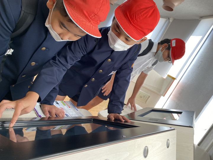 2b3138f2e38d4130bf7d3bb209b68e81